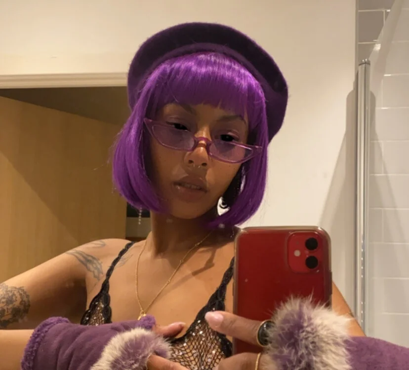 angelcake369x's Offline XXX Chat