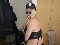 Model theblondecocklover