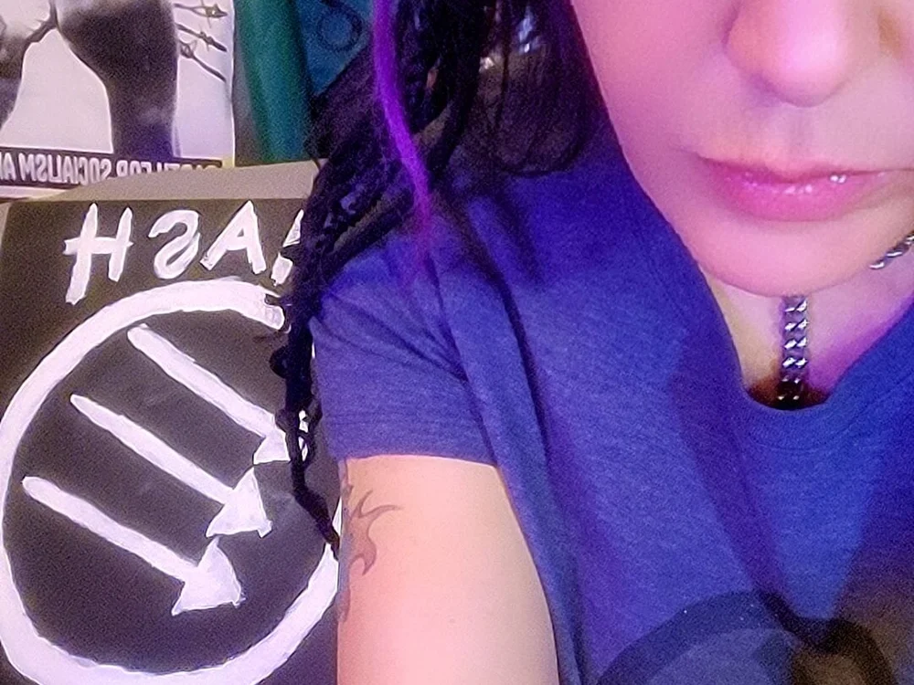 ExoticEnigma's Offline Chat Room