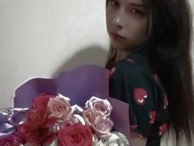 Livia_Shy