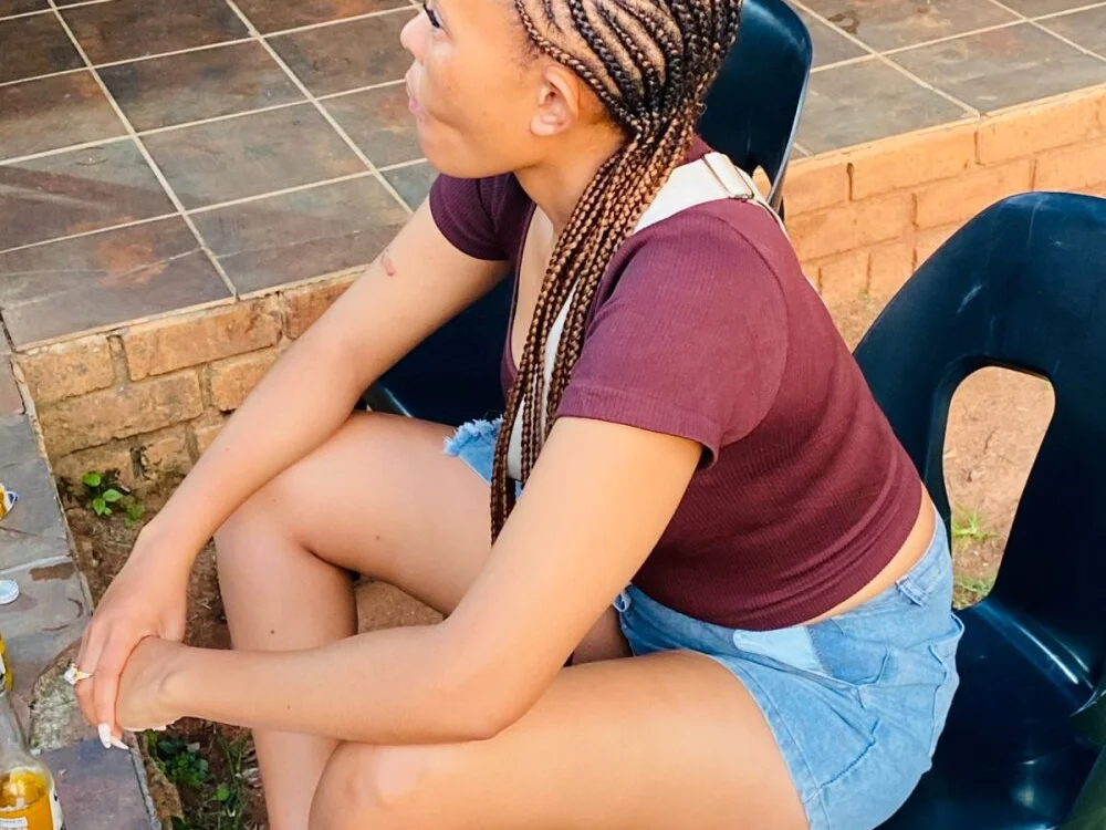 Sassy_S Chat XXX offline