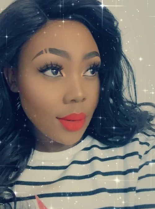 ElaineTrue Chat XXX offline