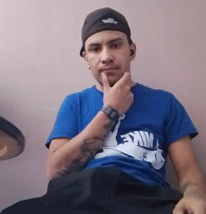Offline chatovací místnost icehot666