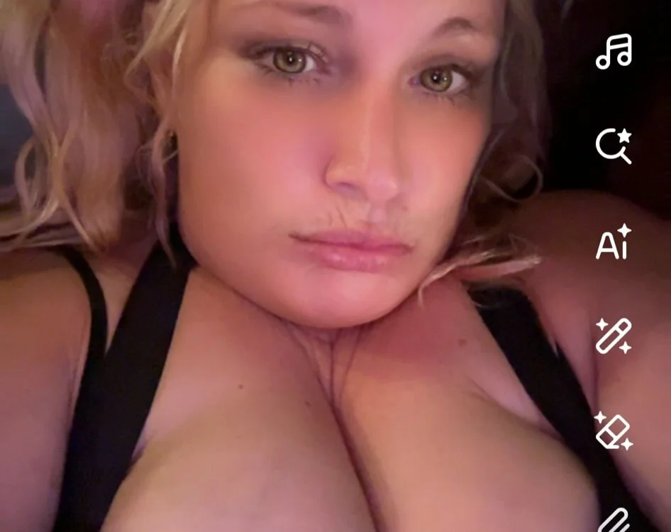 Ladydazy's Offline XXX Chat