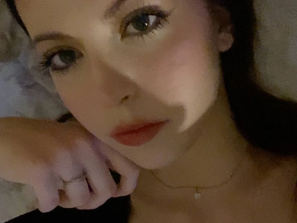 BarredHelenium's Offline XXX Chat