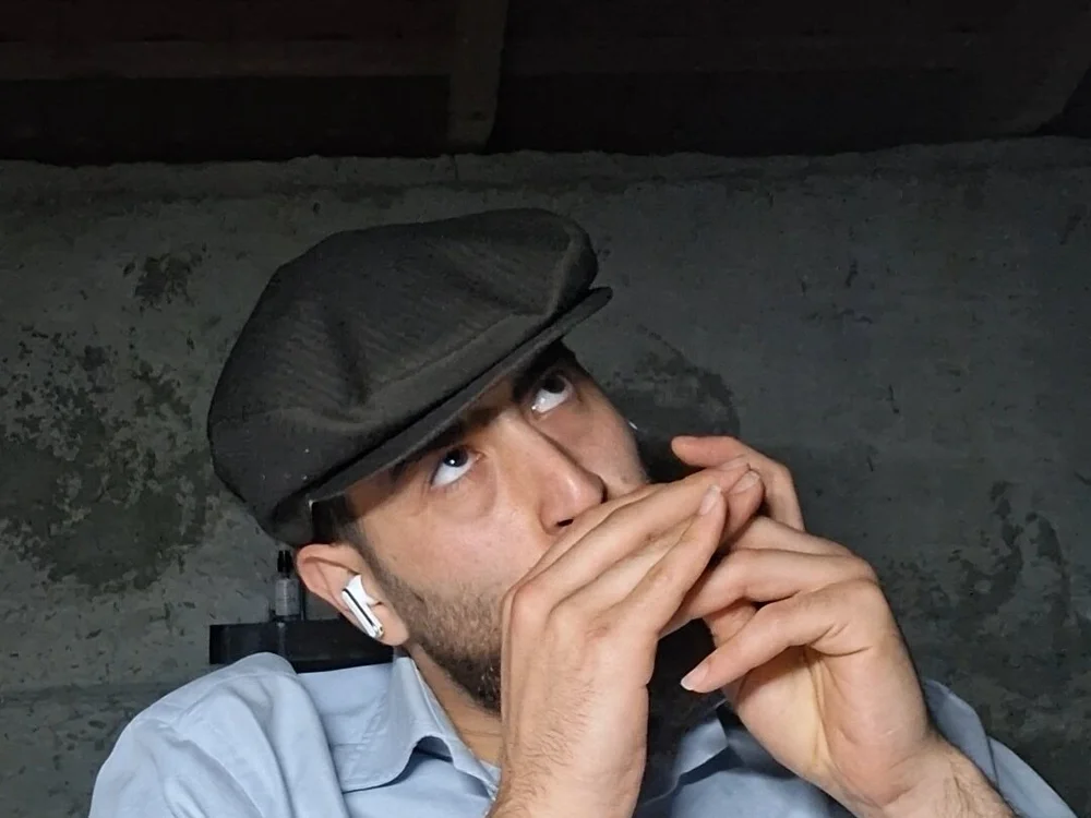 Tttttyrone's Offline Chat Room