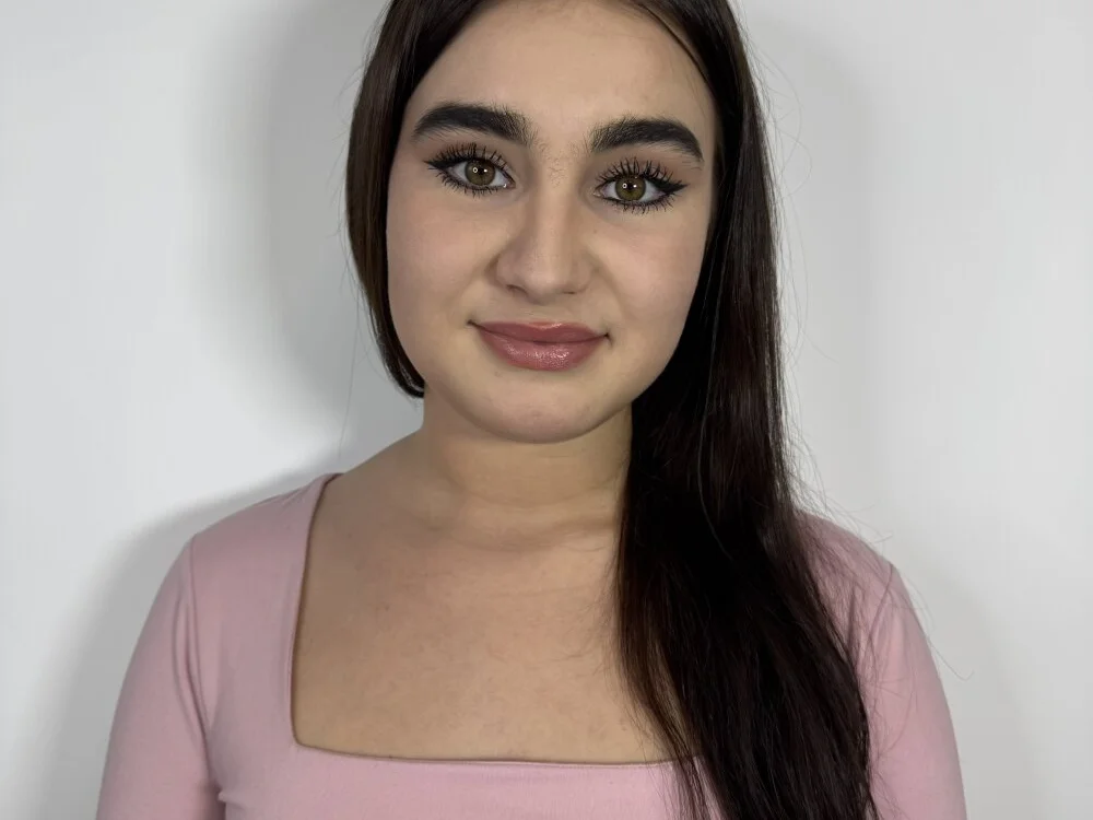 DanicaDecaprio Offline XXX-Chat