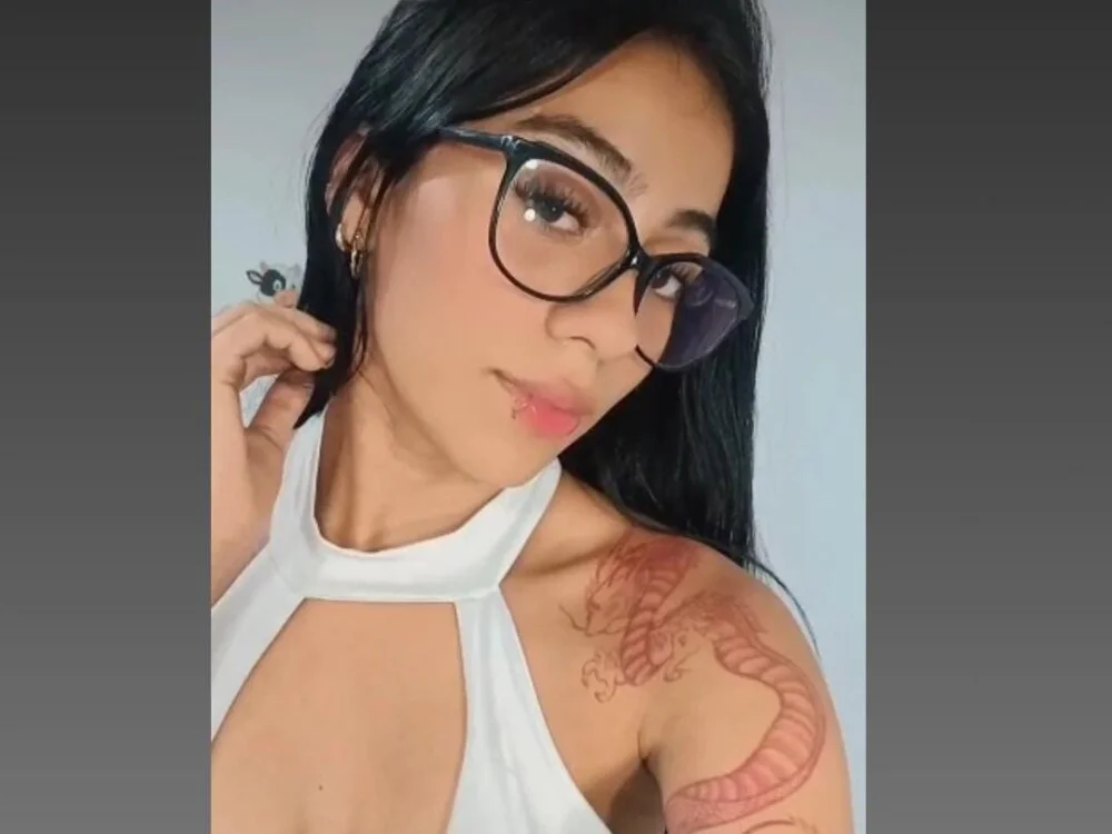 ElizabethTaylor_'s Offline XXX Chat