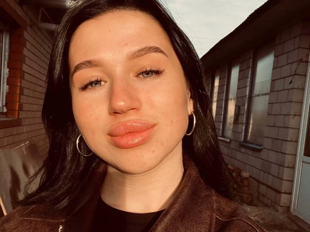 DennaLoveh offline XXX-chat