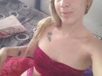 Pamela_SkinnySexy