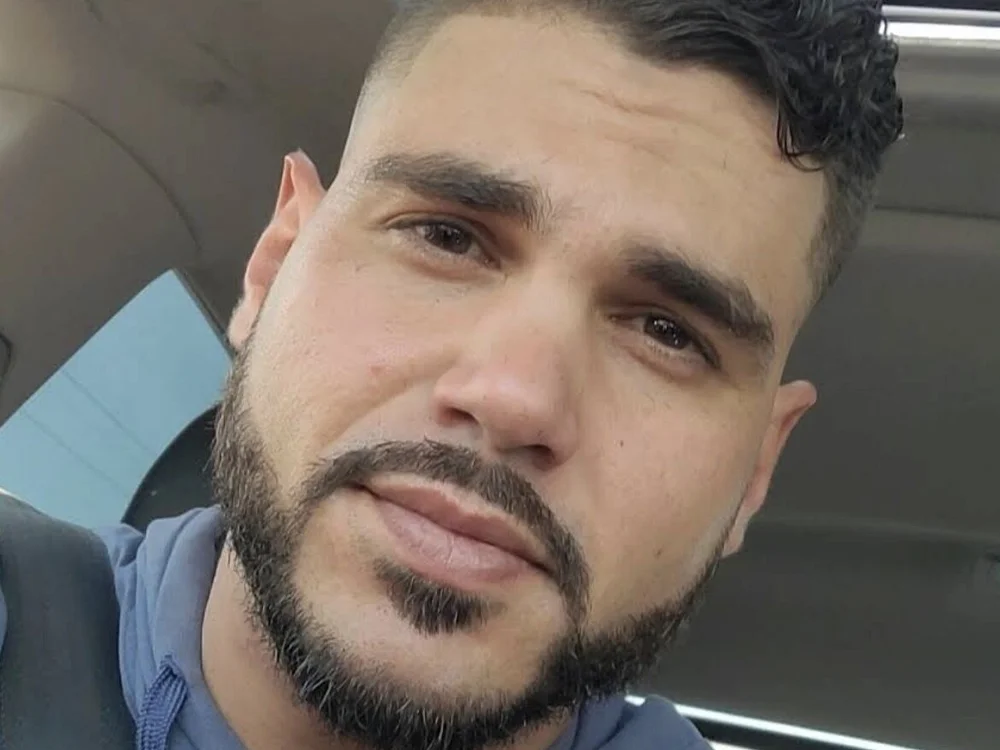 stroke_king2u's Offline Chat Room
