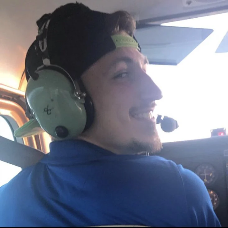 privatepilot2000's Offline Chat Room