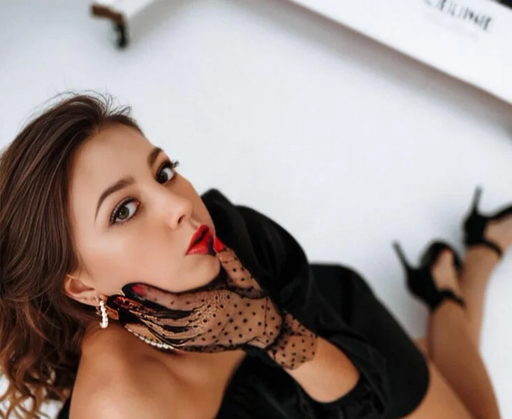 sweetbb15 Offline XXX-chat