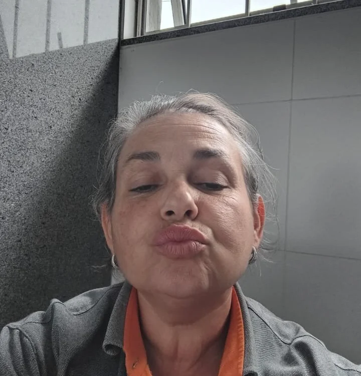 Офлайн-чат XXX Raquelluciano