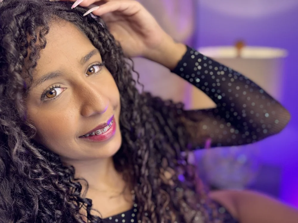 KiaraStone_ offline XXX-chat