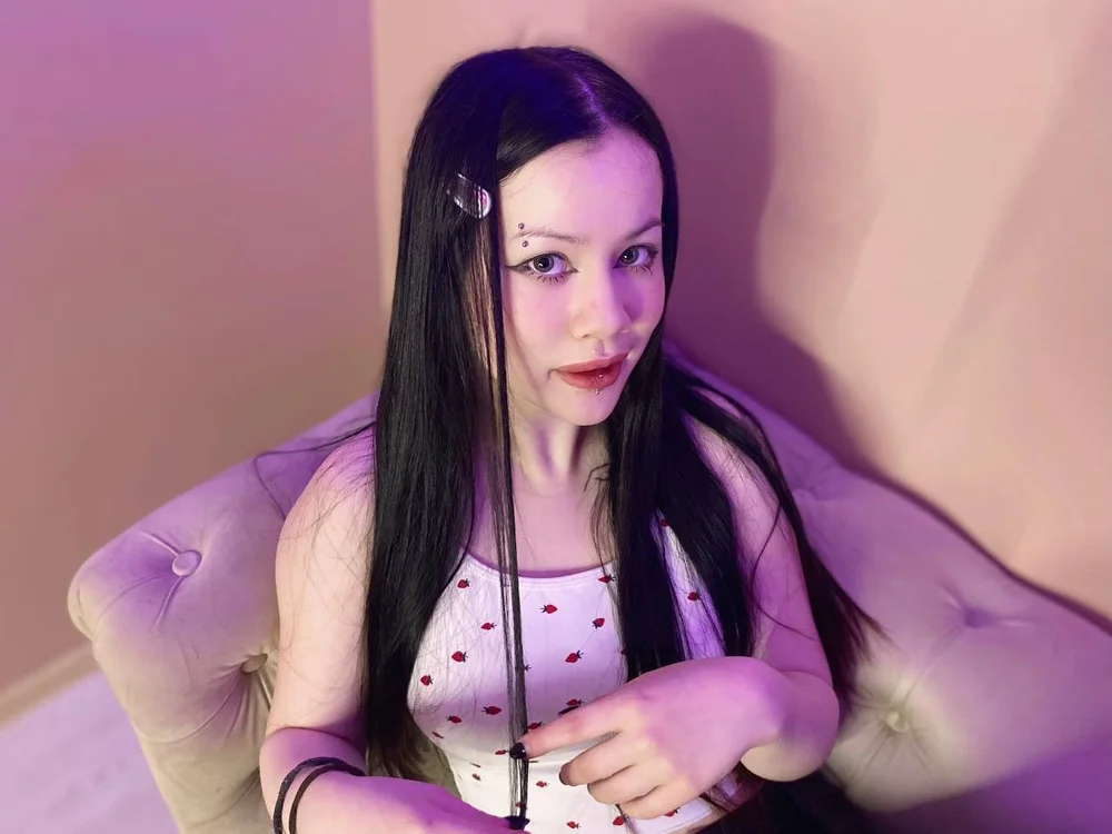 Nymph_Ani's Offline Chat Room