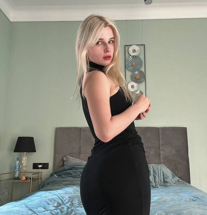 EmmaSkyWalker's Offline Chat Room