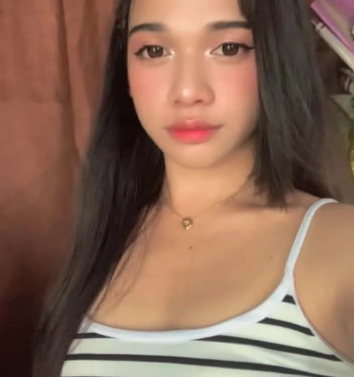 yourgirl_hyacinth offline XXX-chat