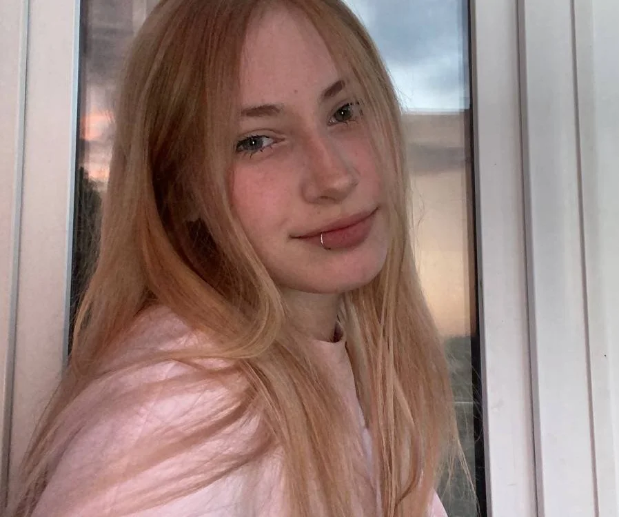 Czat XXX offline – YvetteEnyart