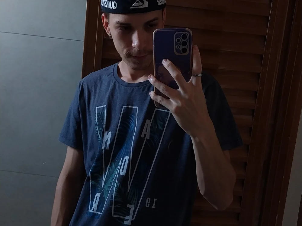 Offline chatovací místnost Gvphanter