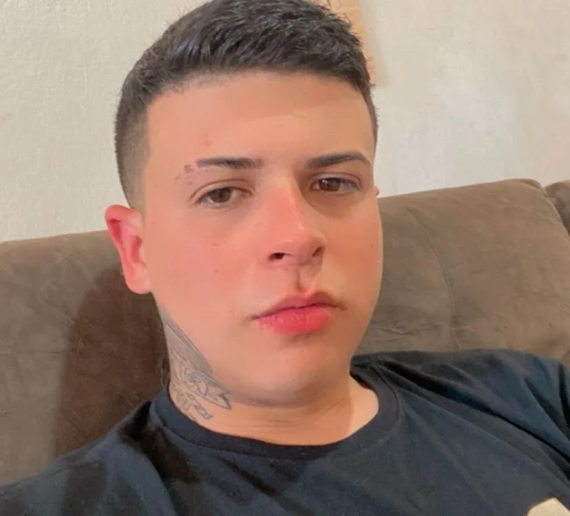 ticudoooooooo's Offline Chat Room