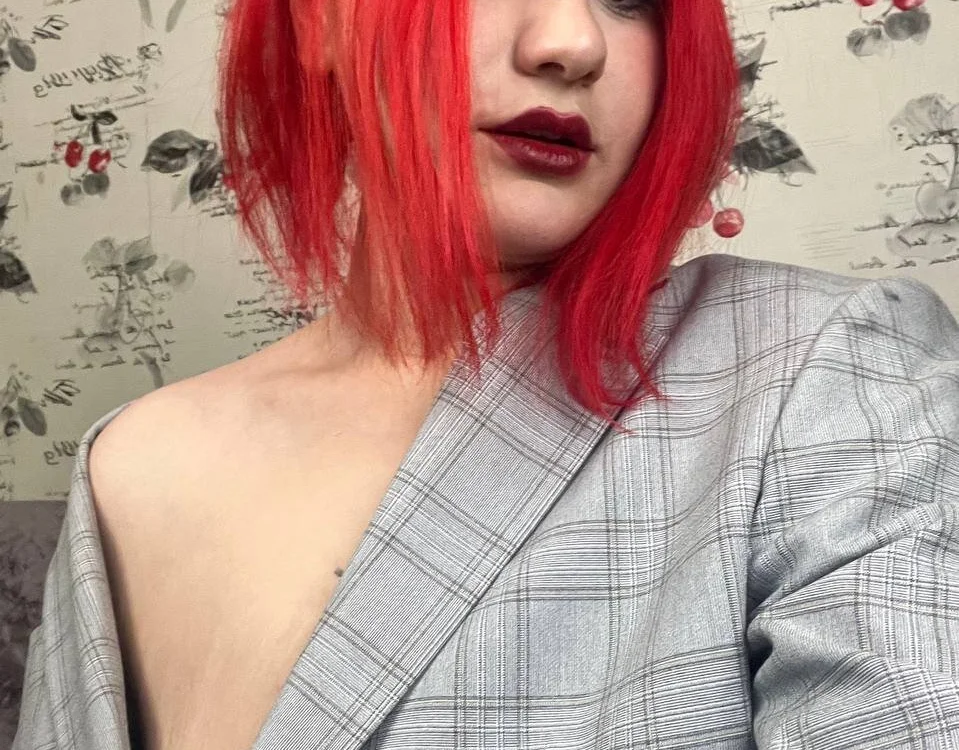 ElizabethJostar's Offline Chat Room