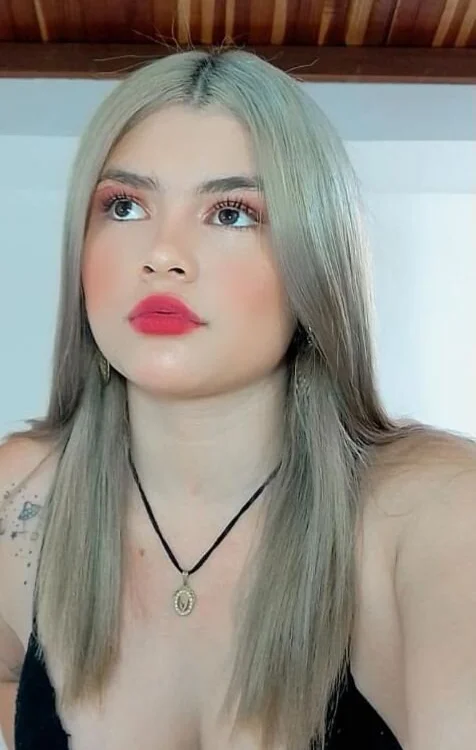 chloejones__ offline chatrum