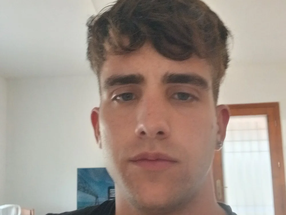 user098b Offline XXX Chat