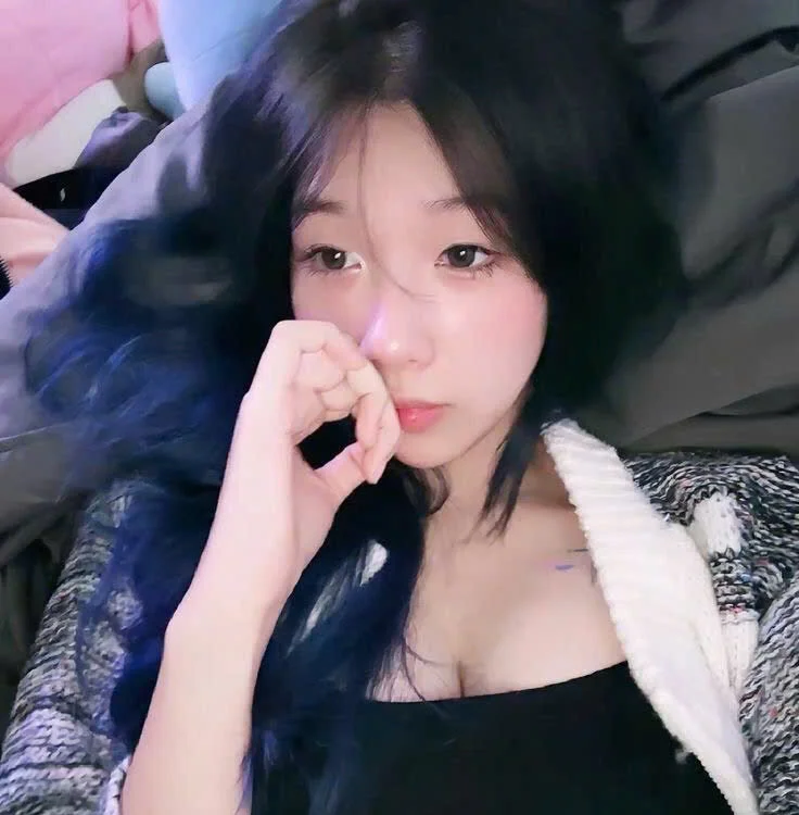 Hydrangea-1999 Chat XXX Ngoại tuyến