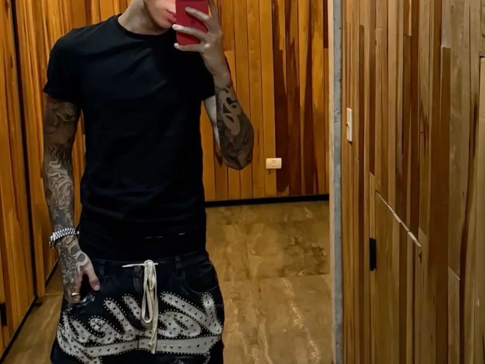 Chat XXX offline de Lucianolow