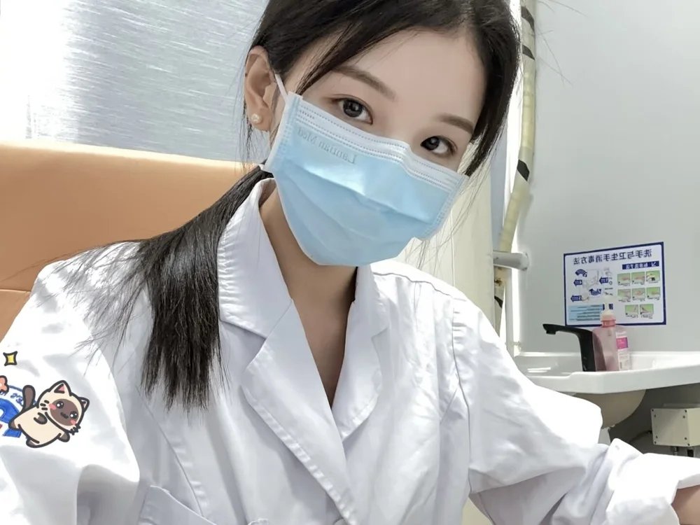 cute-ava Offline XXX Chat