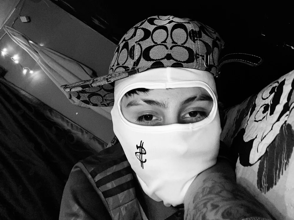 Shalomon's most recent online preview