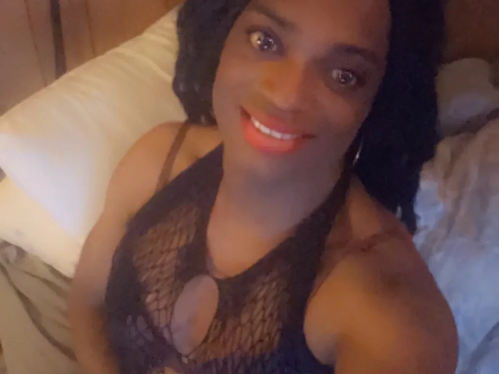 Tsnitra Chat XXX offline