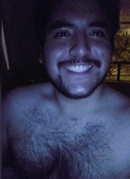 Hot_Hernan19 offline chatrum