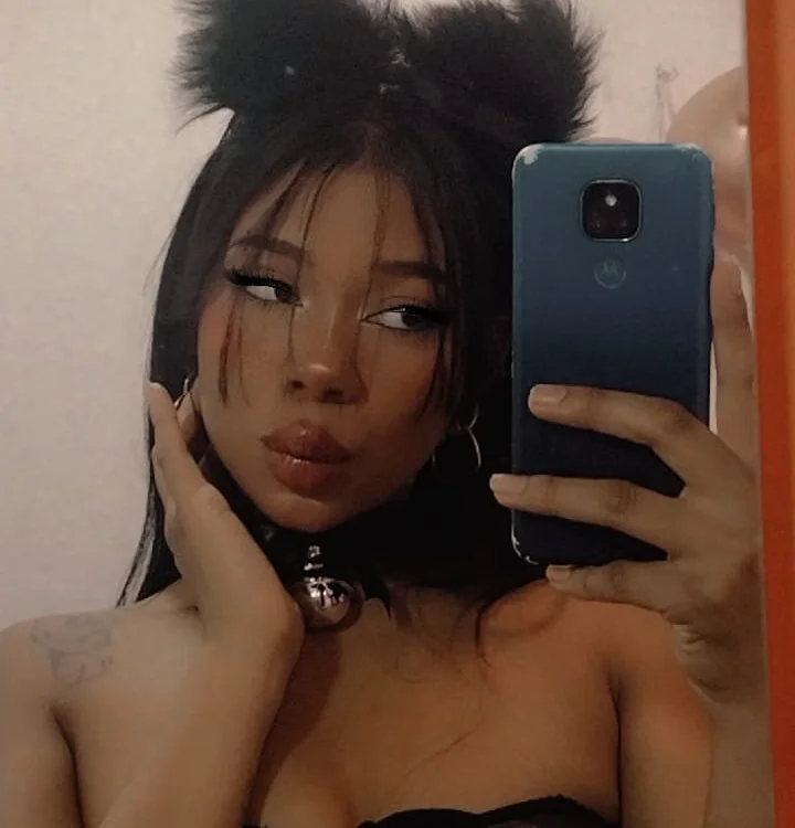 yayacandy's Offline XXX Chat