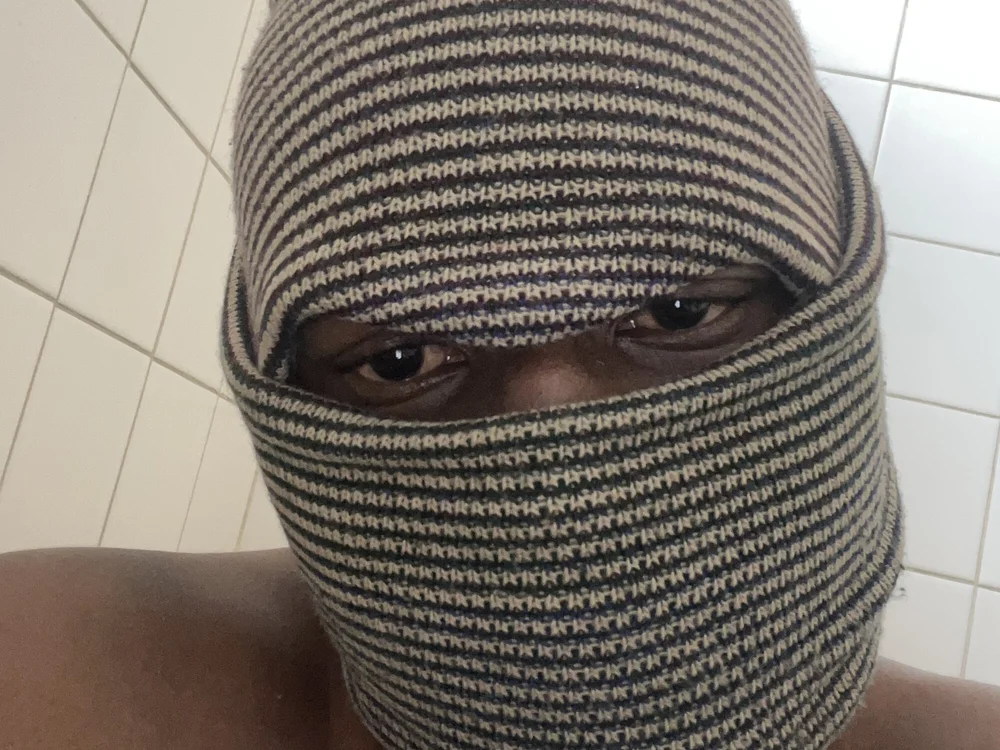 MrNewdick 離線 XXX 聊天