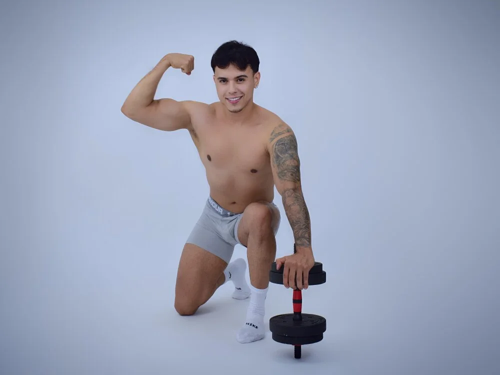 Salvatore_Savagge's Offline XXX Chat