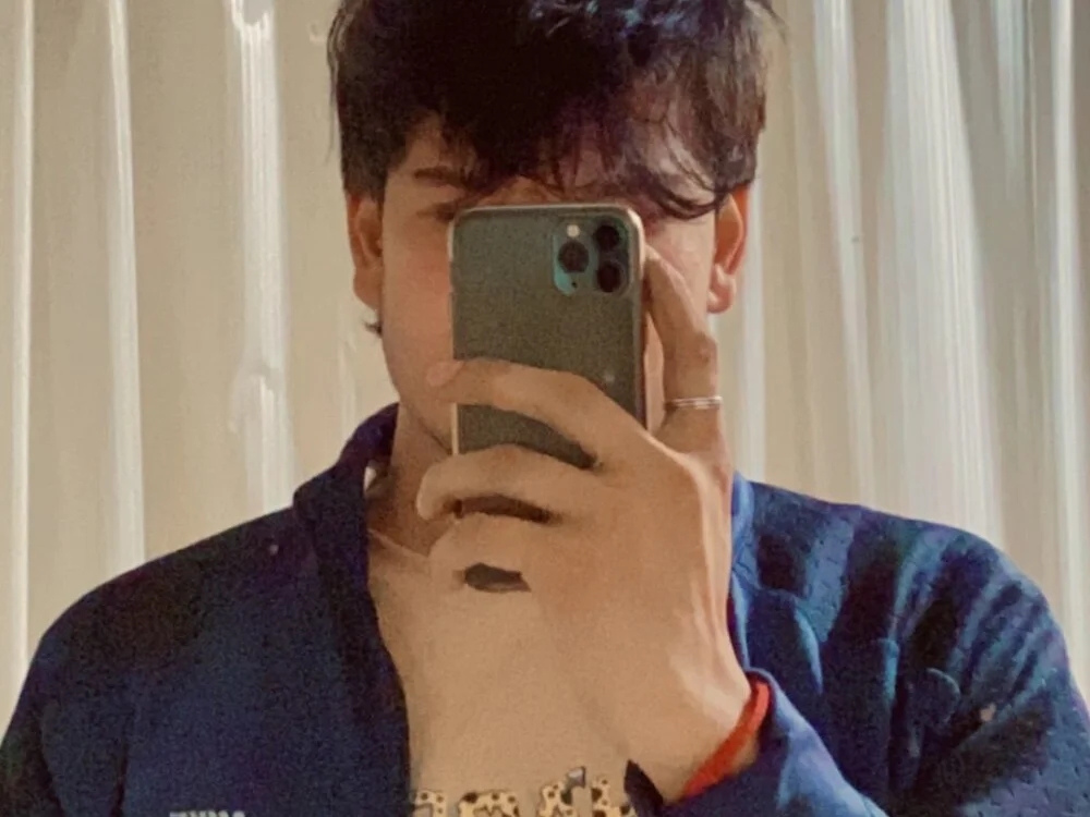 Monster_CUM18: офлайн-секс-чат