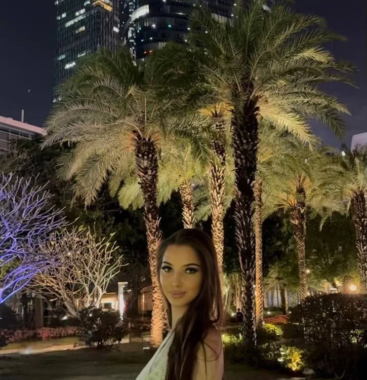 DeanneFarve cam model