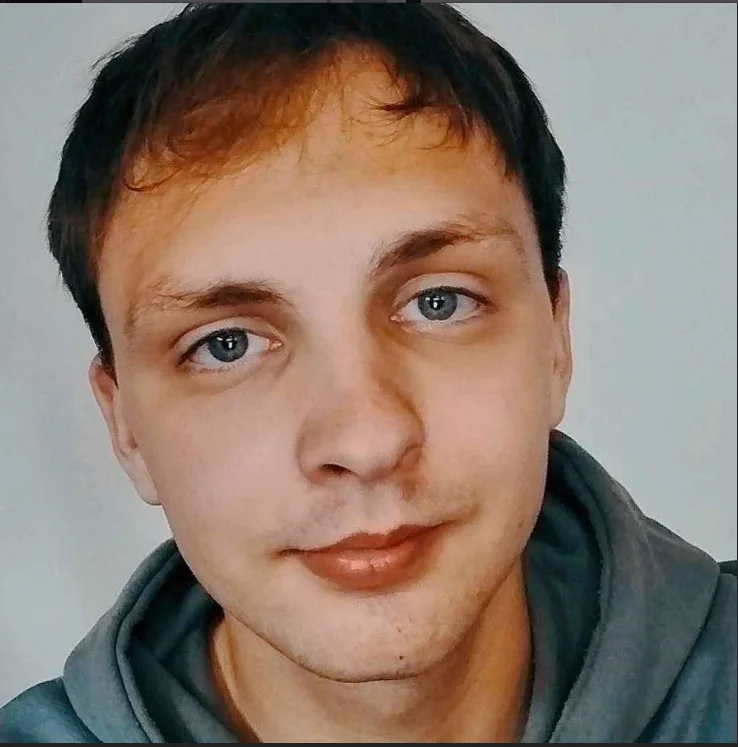 dami4n2003's Offline Chat Room