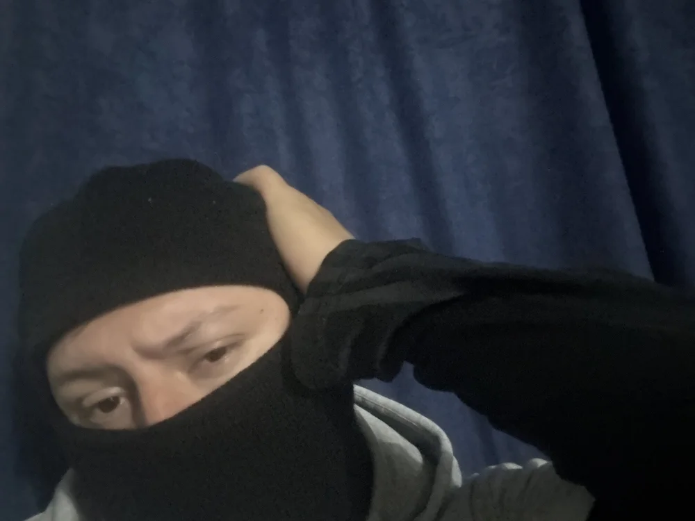Caloxxxx's Offline Chat Room