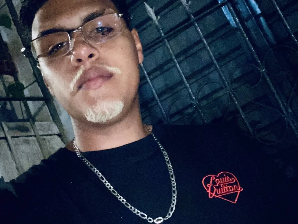 Офлай н-чат XXX Domzin33