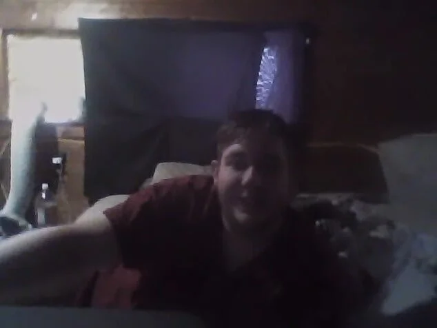 Euphoria051 অফলাইন XXX চ্যাট