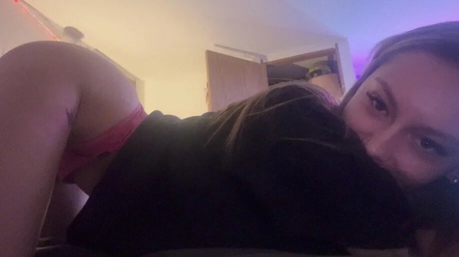 skyybabyyy Offline XXX Chat