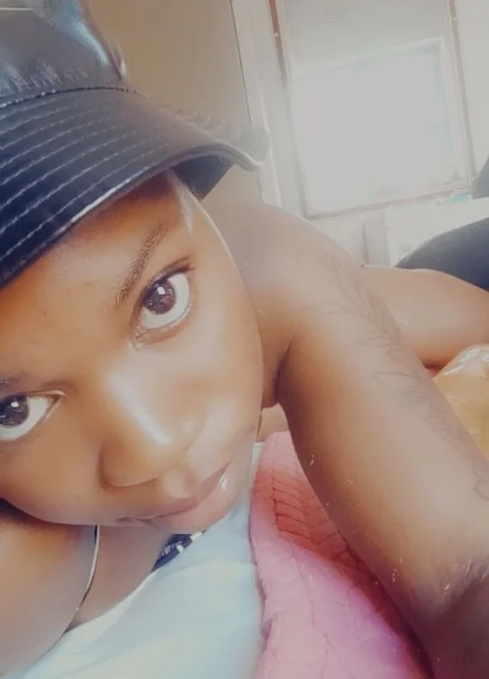 LITTLESEXYMONSTERBLACK24 offline chatrum