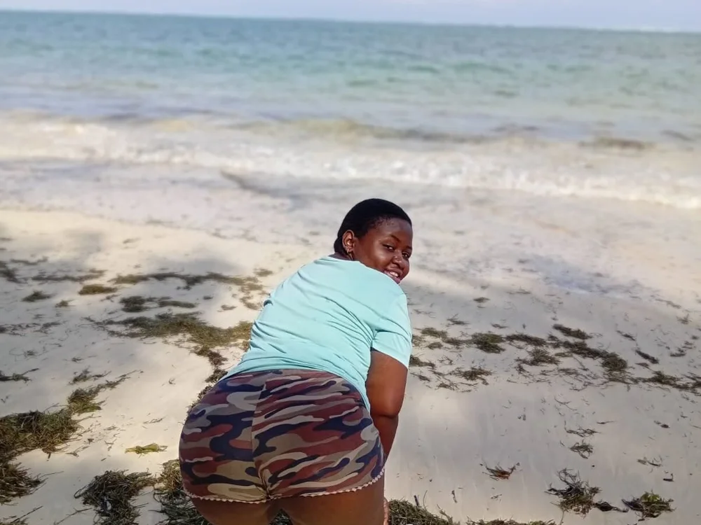 mwanah's Offline XXX Chat