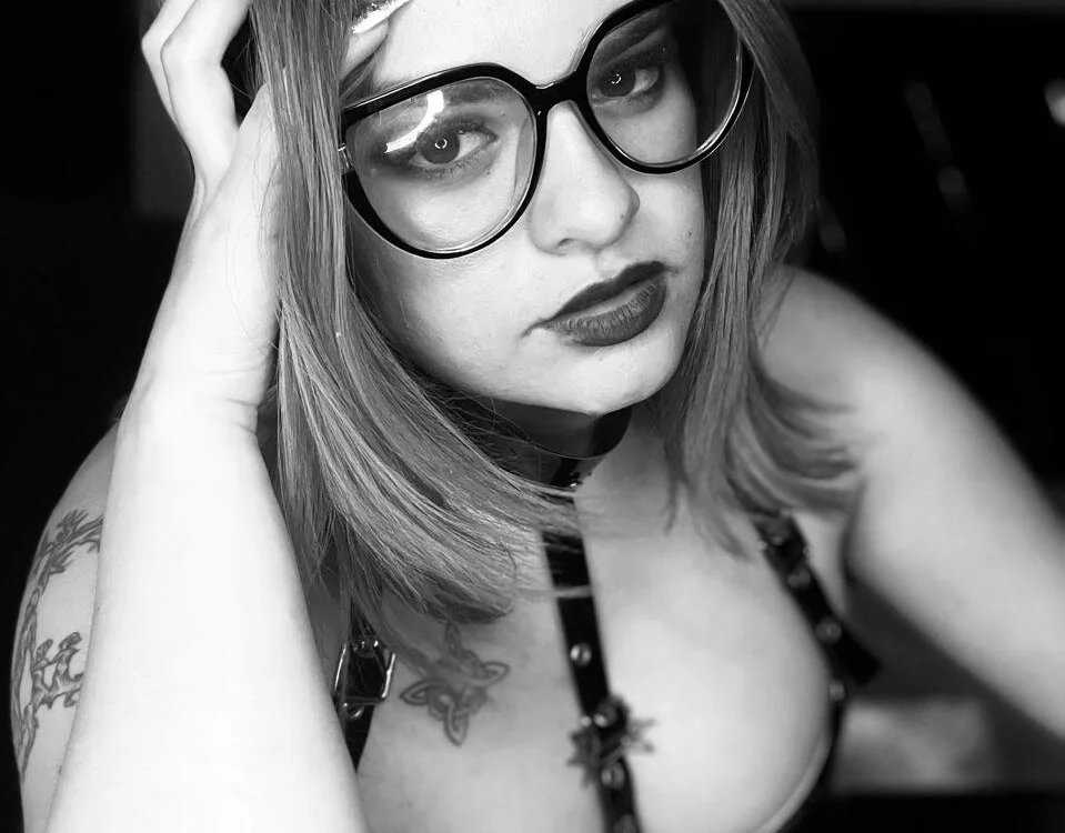 Mistress_Niky_ 離線 XXX 聊天