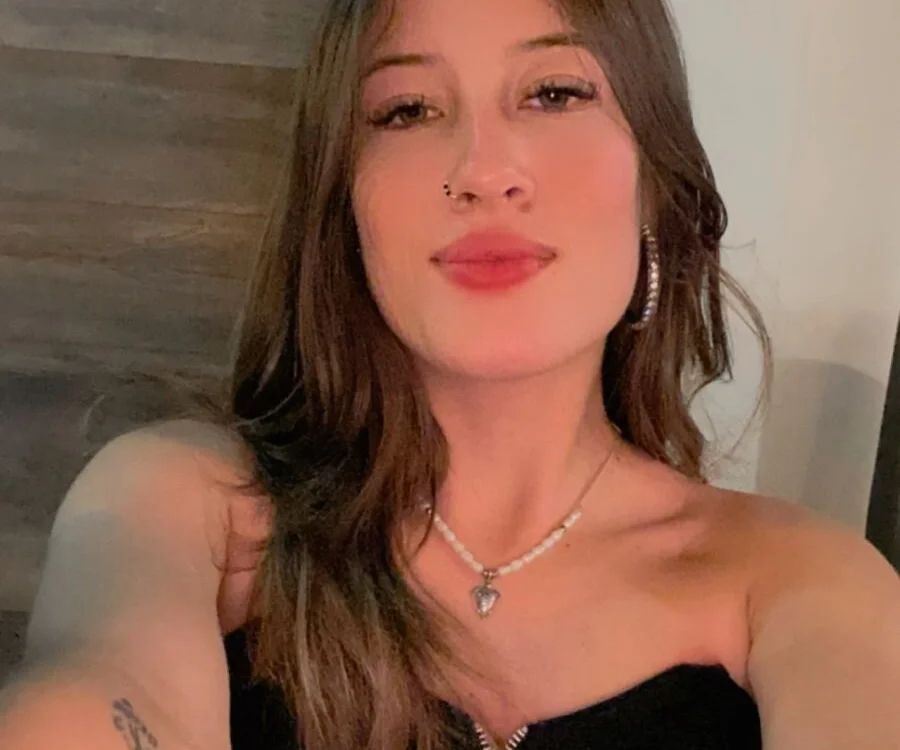 Amelia_silva's Offline Chat Room