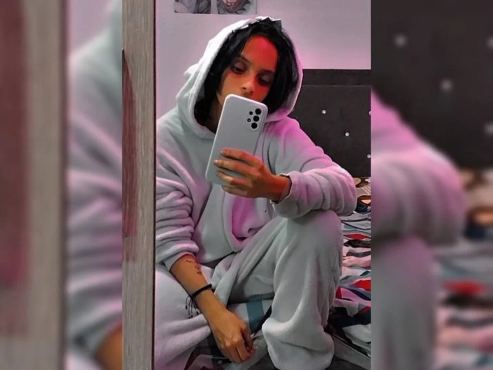 EmilianoKing_'s Offline XXX Chat