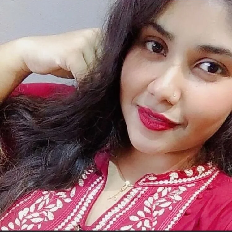 CutePriya613's Offline Chat Room
